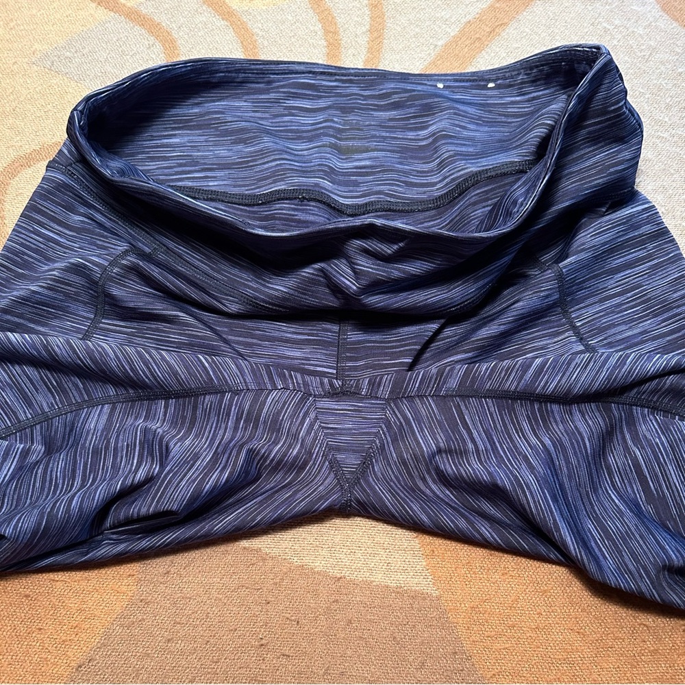 Blue capri length leggings by trek gear, XL - Picture 4 of 9